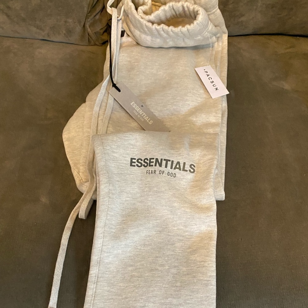 FOG ESSENTIALS Sweatpants Small-Oatmeal